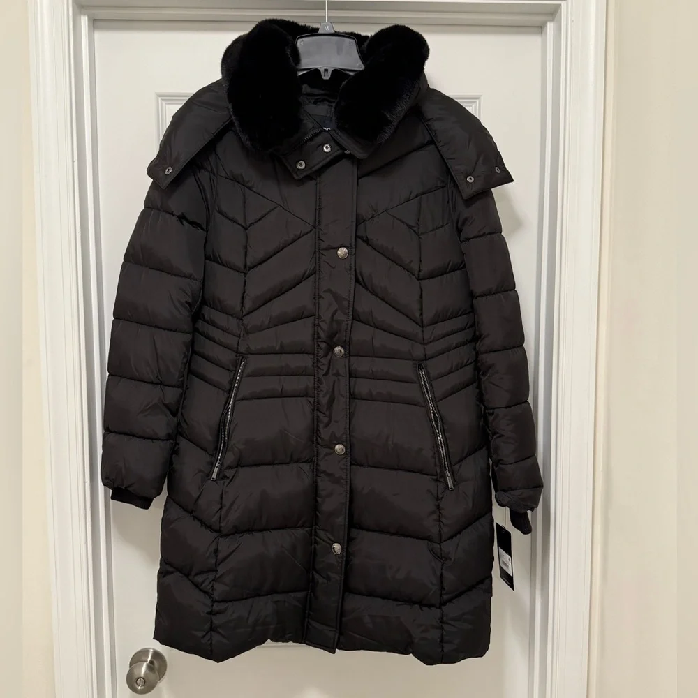 London Fog Women's Black Puffer Jacket with Detachable Faux Fur and Hood - Picture 1 of 9